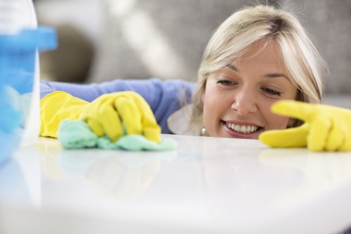 End-of-tenancy deep cleaning in Kingston upon Thames