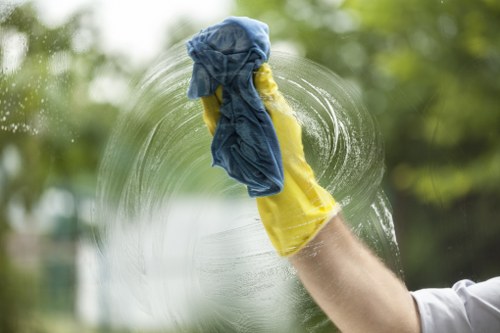 Quality check and issue resolution in a cleaning complaint procedure