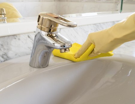 Regular window cleaning service for a property in Kingston upon Thames